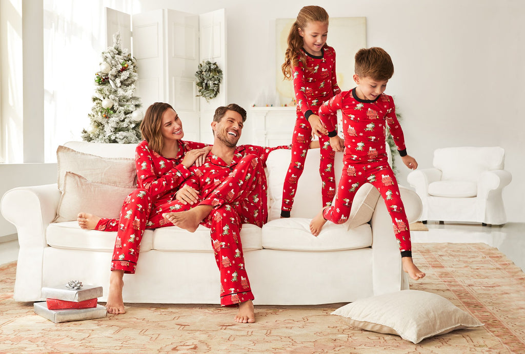 Merry Christmas Snoopy® Mens Stretch Long Sleeve Classic PJ Set