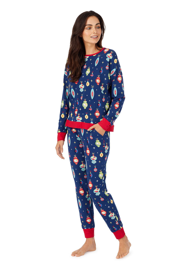 Snoopy® Ornaments Stretch Long Sleeve Pullover Crew & Jogger Set