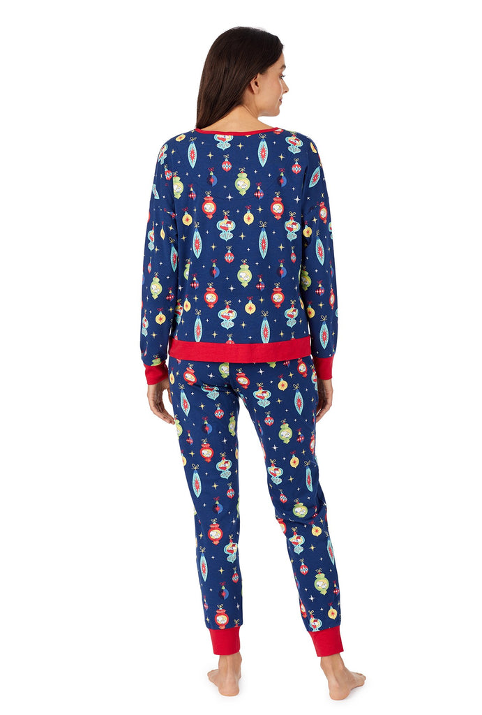 Snoopy® Ornaments Stretch Long Sleeve Pullover Crew & Jogger Set